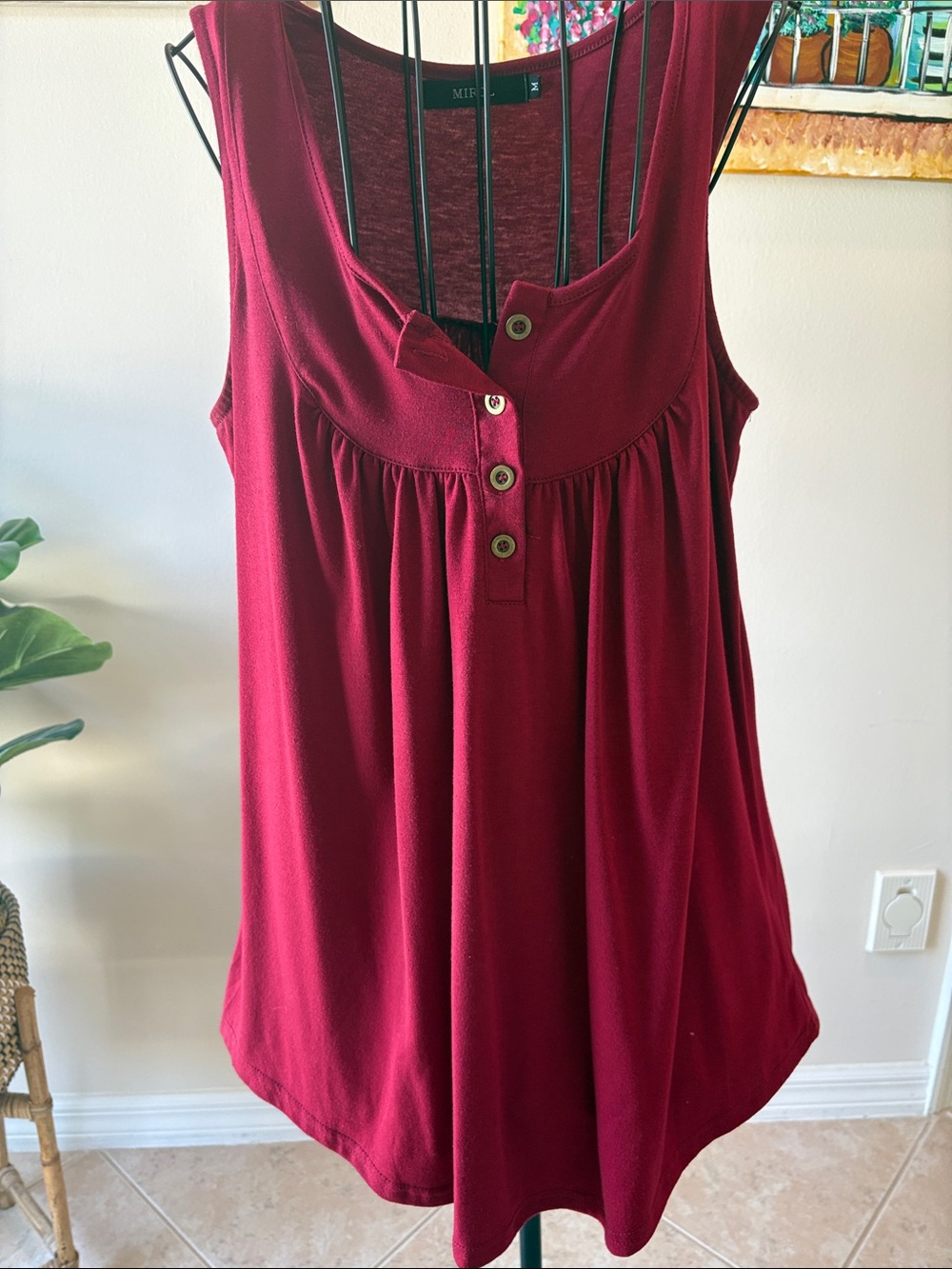 Mira Scoop Neck Tank Top in Wine